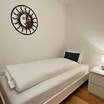 Su48 - Echtholz, 110m2, Sport, Erholung, Mit Garage St Moritz