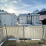 Su48 - Echtholz, 110m2, Sport, Erholung, Mit Garage Sankt Moritz