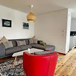 Su48 - Echtholz, 110m2, Sport, Erholung, Mit Garage *