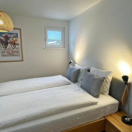 Echtholz, 110m2, Sport, Erholung, Mit Garage - Su48