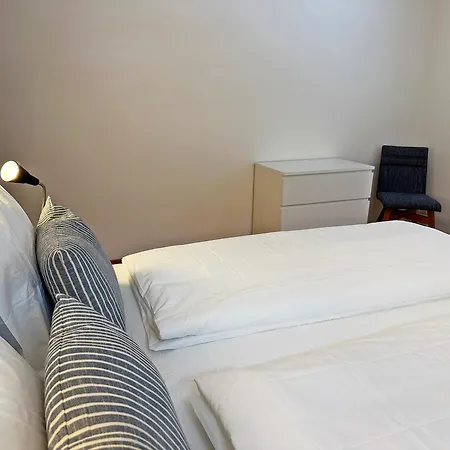 Echtholz, 110m2, Sport, Erholung, Mit Garage - Su48